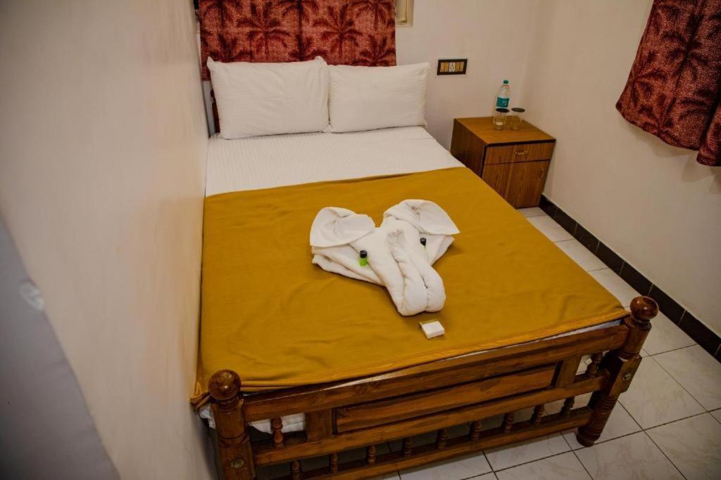 Maison Blanche Near Rock Beach Hotel Puducherry Eksteriør billede