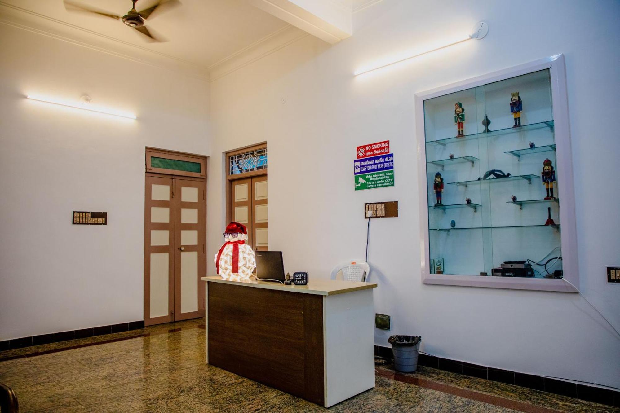 Maison Blanche Near Rock Beach Hotel Puducherry Eksteriør billede