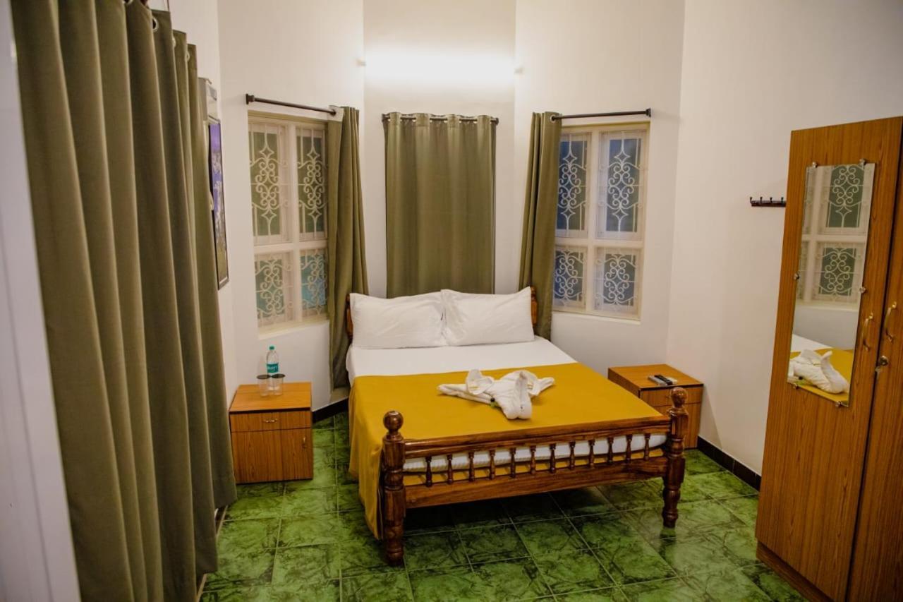 Maison Blanche Near Rock Beach Hotel Puducherry Eksteriør billede